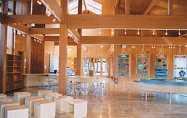 木造建築の施工事例：支笏湖洞爺国立公園 自然体験ハウス 2枚目