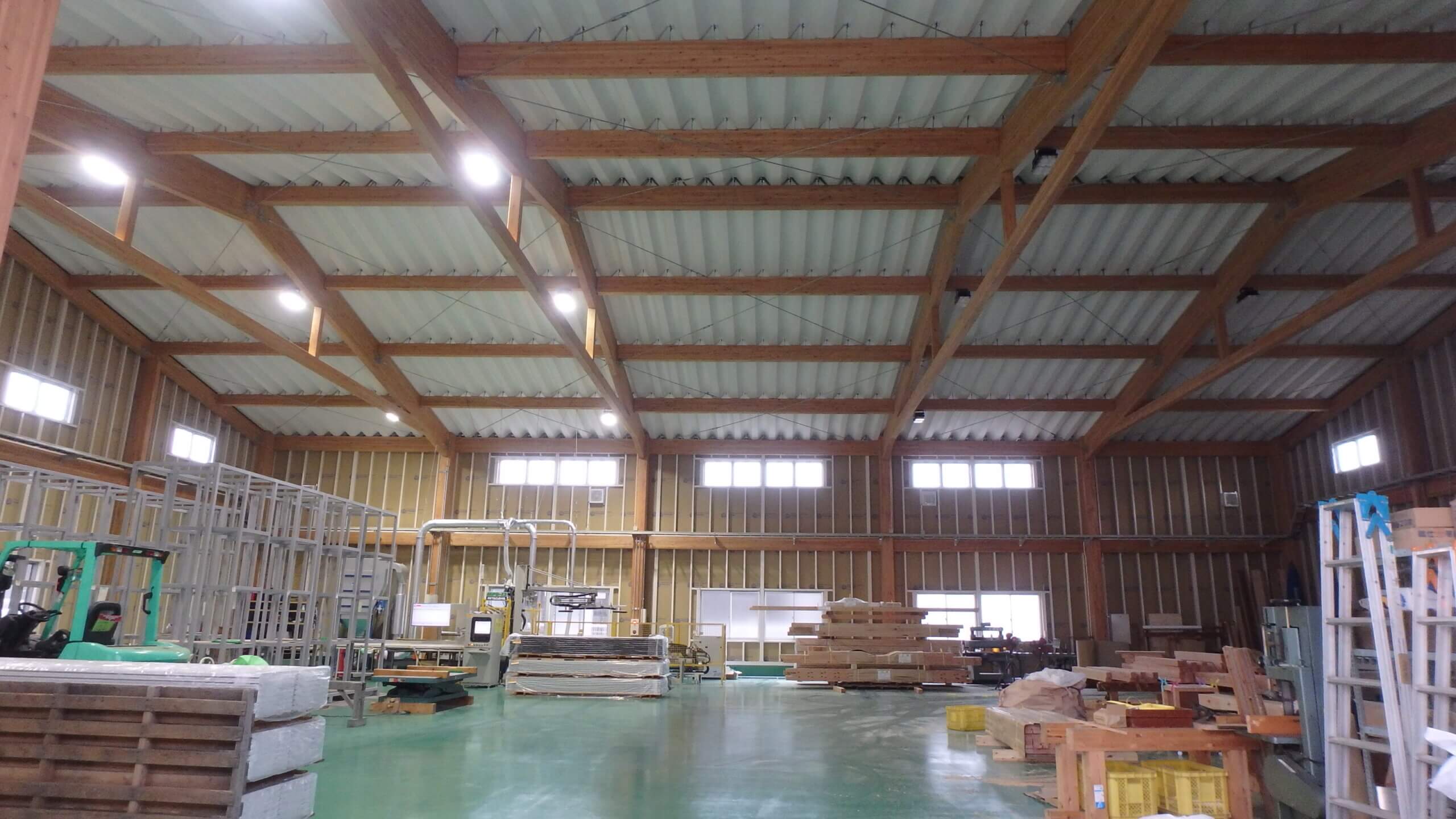 木造建築の施工事例：ウッディワールドのざき 工場 3枚目