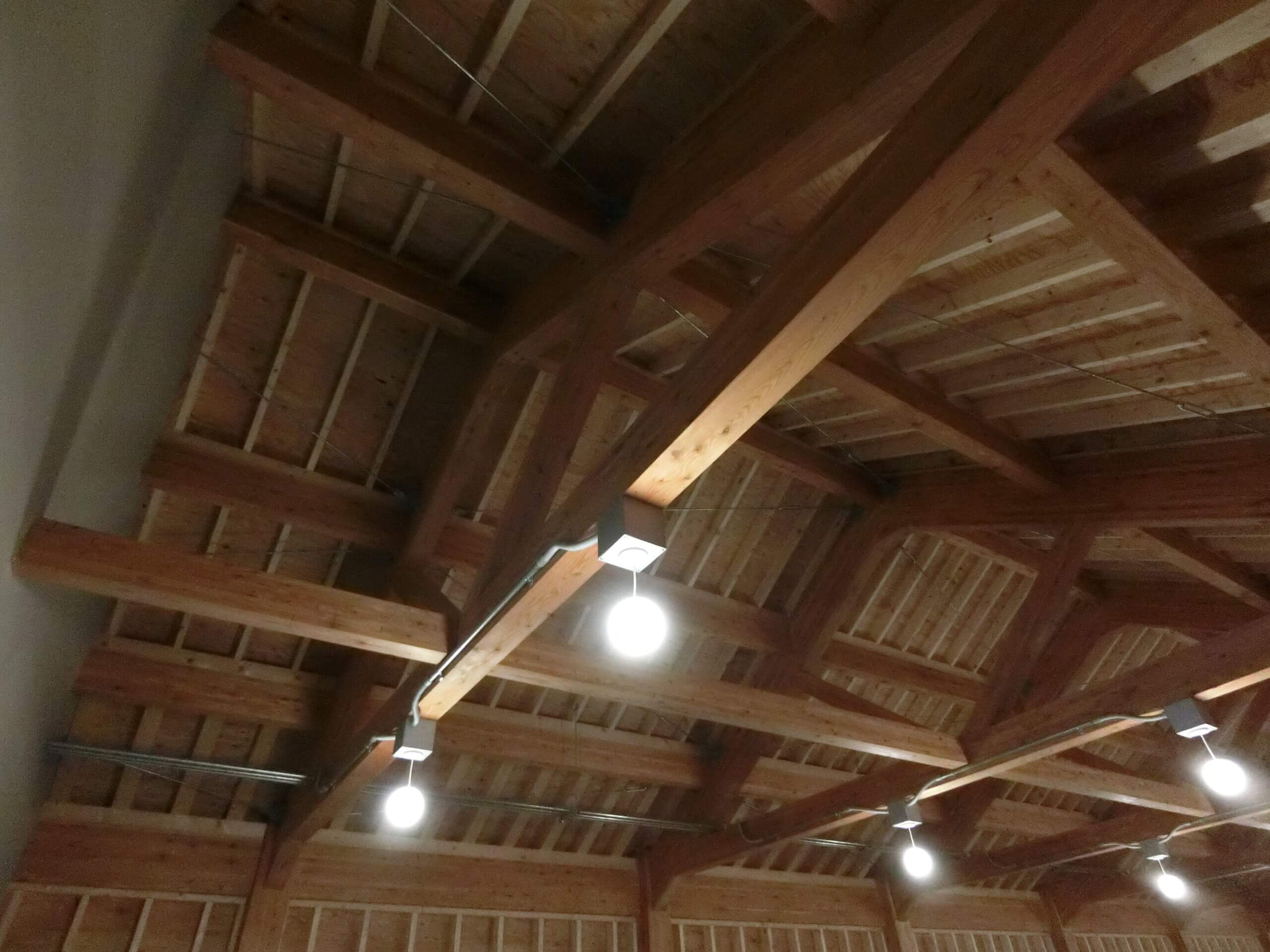 木造建築の施工事例：ニセコ蒸溜所　貯蔵庫棟 2枚目