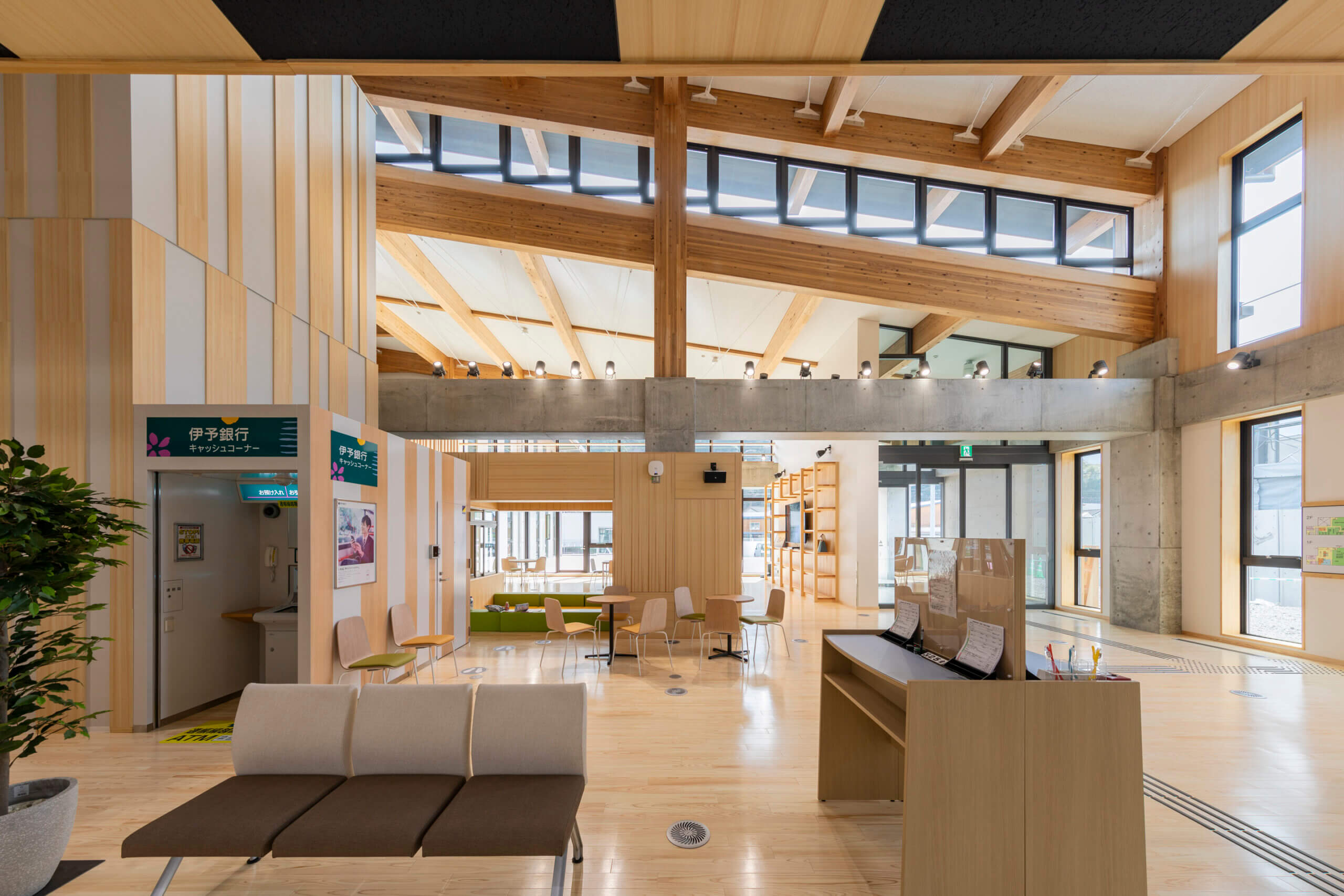 木造建築の施工事例：松野町新庁舎 8枚目