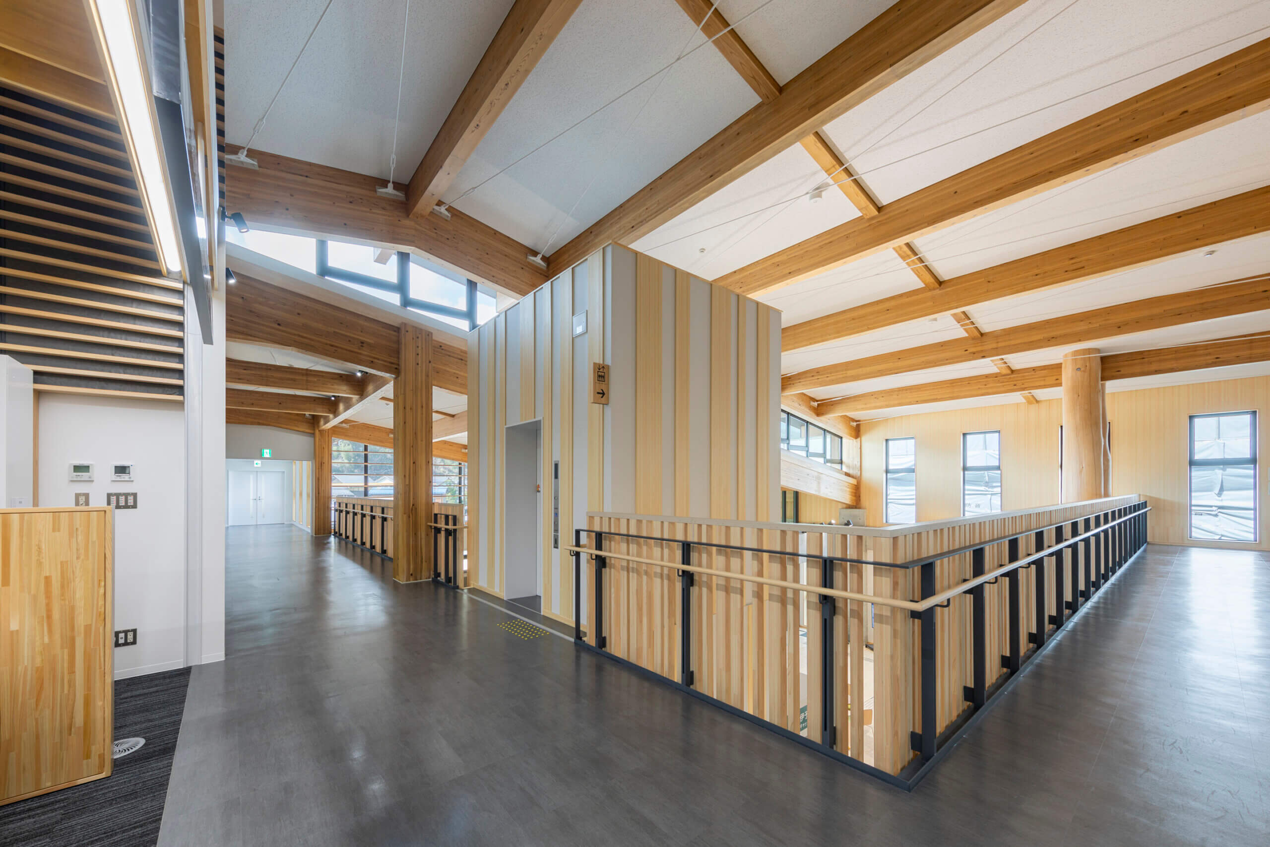 木造建築の施工事例：松野町新庁舎 5枚目