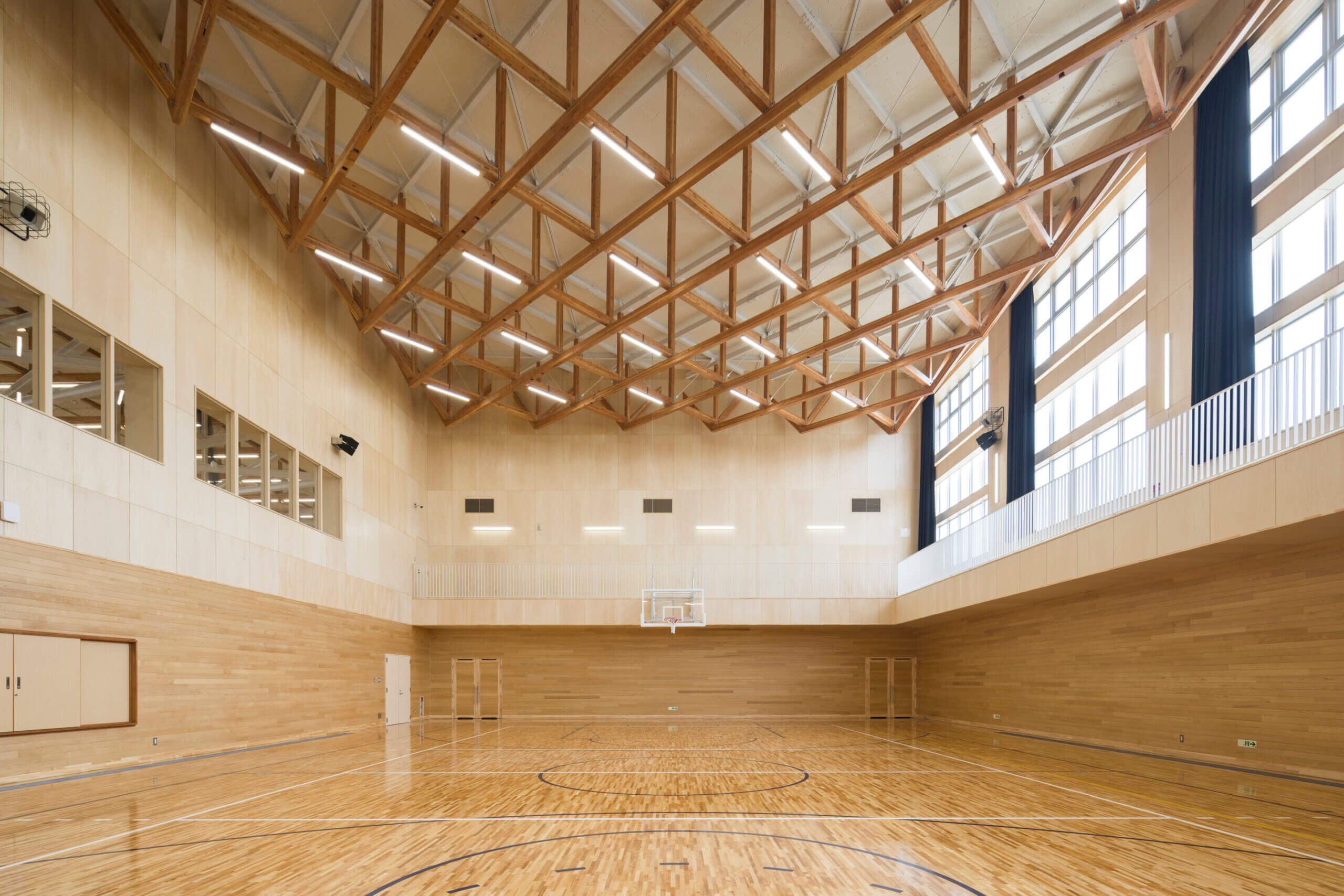 木造建築の施工事例：六戸町立義務教育学校　六戸学園 7枚目