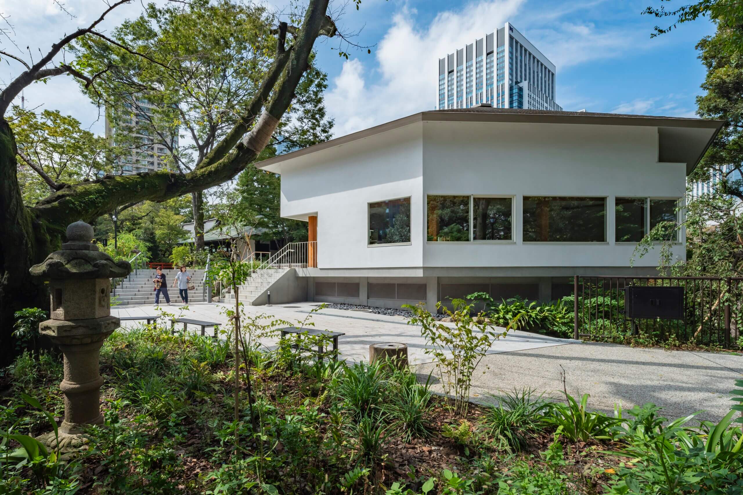 木造建築の施工事例：愛宕山の休憩所 1枚目
